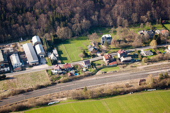 Lanhaus Kunterbunt im Ortsteil Gräfenroda in Geratal im Bundesland Thüringen, Deutschland