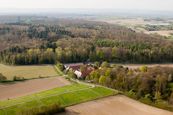 Schrägluftbild von Durlach, Rittnerthof in Karlsruhe im Bundesland Baden-Württemberg, Deutschland