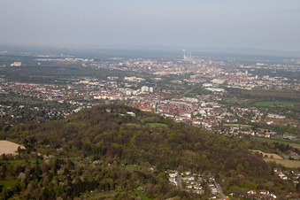 Durlach Turmberg von Osten in Karlsruhe im Bundesland Baden-Württemberg, Deutschland