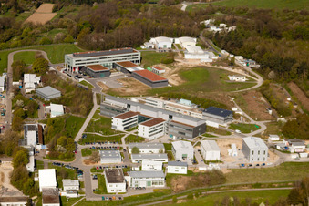 Pfinztal, Fraunhofer-Institut für Chemische Technologie (ICT) im Ortsteil Berghausen im Bundesland Baden-Württemberg, Deutschland von oben