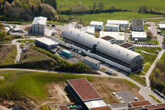 Luftaufnahme von Pfinztal, Fraunhofer-Institut für Chemische Technologie (ICT) von Westen im Ortsteil Grötzingen in Karlsruhe im Bundesland Baden-Württemberg, Deutschland