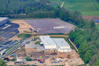 Gewerbegebiet Horst, Fa. Alfa Aesar im Ortsteil Minderslachen in Kandel im Bundesland Rheinland-Pfalz, Deutschland vom Flugzeug aus