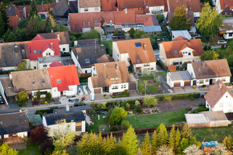 Ortsteil Grünwettersbach in Karlsruhe im Bundesland Baden-Württemberg, Deutschland von einer Drohne aus