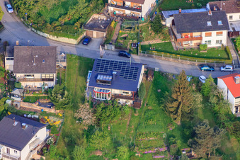 Albert-Schneller-Weg im Ortsteil Grünwettersbach in Karlsruhe im Bundesland Baden-Württemberg, Deutschland
