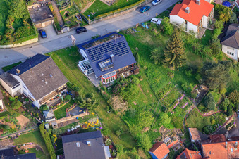 Luftaufnahme von Albert-Schneller-Weg im Ortsteil Grünwettersbach in Karlsruhe im Bundesland Baden-Württemberg, Deutschland