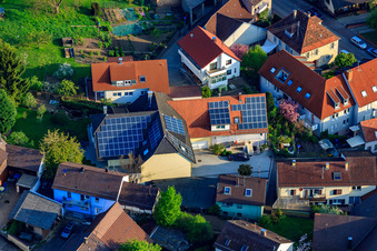 Ortsstr im Ortsteil Stupferich in Karlsruhe im Bundesland Baden-Württemberg, Deutschland