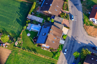 Rieslingstr im Ortsteil Stupferich in Karlsruhe im Bundesland Baden-Württemberg, Deutschland aus der Luft