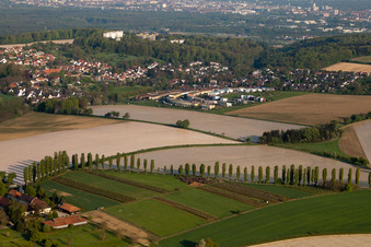 Luftaufnahme von Ortsteil Hohenwettersbach in Karlsruhe im Bundesland Baden-Württemberg, Deutschland