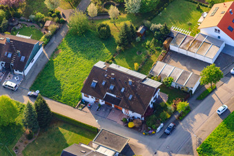 Drohnenbild von Rieslingstr im Ortsteil Stupferich in Karlsruhe im Bundesland Baden-Württemberg, Deutschland