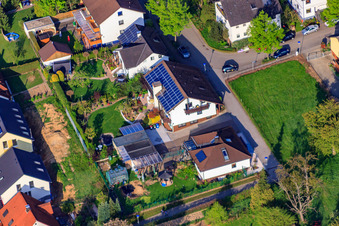 Stutenpferchstr im Ortsteil Stupferich in Karlsruhe im Bundesland Baden-Württemberg, Deutschland von oben gesehen