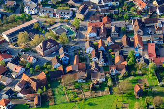Gemeindezentrum im Ortsteil Stupferich in Karlsruhe im Bundesland Baden-Württemberg, Deutschland