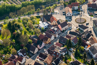 Söllinger Straße im Ortsteil Kleinsteinbach in Pfinztal im Bundesland Baden-Württemberg, Deutschland
