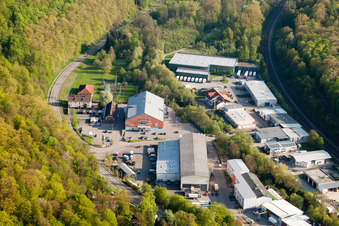 Industriegebiet Hammerwerkstr im Ortsteil Kleinsteinbach in Pfinztal im Bundesland Baden-Württemberg, Deutschland