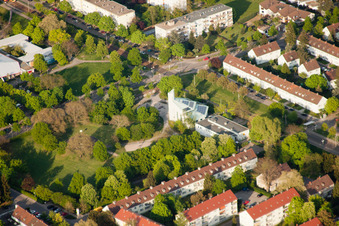 Philippuskirche im Ortsteil Daxlanden in Karlsruhe im Bundesland Baden-Württemberg, Deutschland