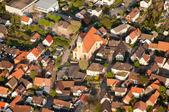 St. Dionyisius im Ortsteil Ettlingenweier im Bundesland Baden-Württemberg, Deutschland