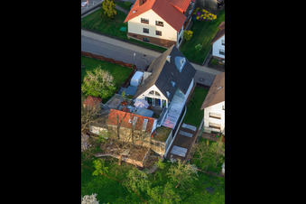 Brunnenstraße  Metzgerei Bernd Glasstetter im Ortsteil Völkersbach in Malsch im Bundesland Baden-Württemberg, Deutschland aus der Vogelperspektive