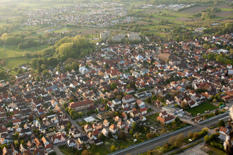 Ob. Bahnhofstr in Durmersheim im Bundesland Baden-Württemberg, Deutschland