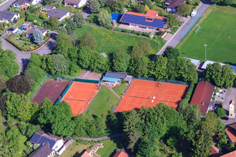 Tennisplatz des Tennisverein Mörzheim e.V. in Landau in der Pfalz im Bundesland Rheinland-Pfalz, Deutschland