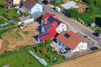 Jakob Becker Straße im Ortsteil Mörzheim in Landau in der Pfalz im Bundesland Rheinland-Pfalz, Deutschland von oben