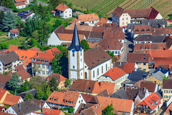 Luftbild von Protestantische Kirche Mörzheim in Landau in der Pfalz im Bundesland Rheinland-Pfalz, Deutschland