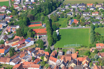 Luftbild von Fußballplatz Mörzheim in Landau in der Pfalz im Bundesland Rheinland-Pfalz, Deutschland