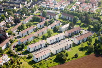 Schrägluftbild von Wollmesheimer Höhe in Landau in der Pfalz im Bundesland Rheinland-Pfalz, Deutschland