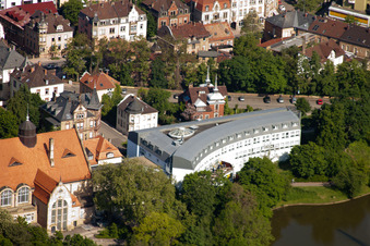 Luftbild von Schwanenweiher am Parkhotel Landau und Jugendstil-Festhalle in Landau in der Pfalz im Bundesland Rheinland-Pfalz, Deutschland