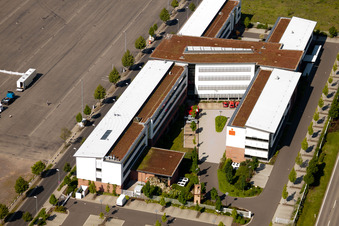 Drohnenaufname von Ortsteil Queichheim in Landau in der Pfalz im Bundesland Rheinland-Pfalz, Deutschland