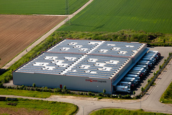 Luftaufnahme von Queichheim in Landau in der Pfalz im Bundesland Rheinland-Pfalz, Deutschland