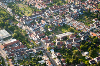 Luftbild von Schlesier Straße im Ortsteil Durlach in Karlsruhe im Bundesland Baden-Württemberg, Deutschland
