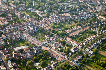 Drohnenaufname von Durlach-Aue in Karlsruhe im Bundesland Baden-Württemberg, Deutschland
