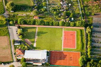 Luftbild von Durlach-Aue, Sportplatz in Karlsruhe im Bundesland Baden-Württemberg, Deutschland