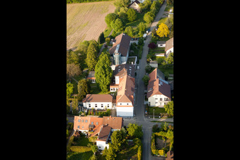 Schrägluftbild von Thomashof im Ortsteil Durlach in Karlsruhe im Bundesland Baden-Württemberg, Deutschland