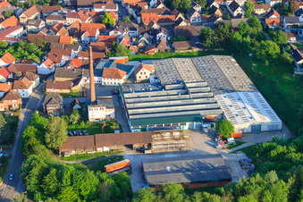 Industrie an der Thomashofstr im Ortsteil Stupferich in Karlsruhe im Bundesland Baden-Württemberg, Deutschland