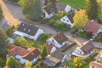Gerberastraße 4 im Ortsteil Stupferich in Karlsruhe im Bundesland Baden-Württemberg, Deutschland von oben gesehen