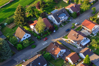 Gerberastraße 4 im Ortsteil Stupferich in Karlsruhe im Bundesland Baden-Württemberg, Deutschland aus der Luft