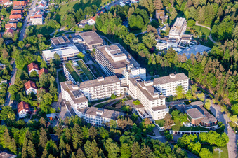 Luftbild von Langensteinbach, SRH Klinikum in Karlsbad im Bundesland Baden-Württemberg, Deutschland