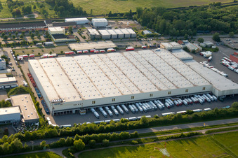Gebäudekomplex und Gelände des Logistikzentrums der Rewe Markt Gmbh Frische Zentrum in Wiesloch im Bundesland Baden-Württemberg, Deutschland