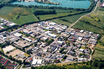 Industrie- und Gewerbegebiet Siemens-/Industriestraße im Ortsteil Eggenstein in Eggenstein-Leopoldshafen im Bundesland Baden-Württemberg, Deutschland