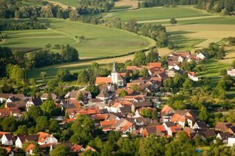 Luftbild von Dorf - Ansicht im Ortsteil Diersheim in Rheinau im Bundesland Baden-Württemberg, Deutschland