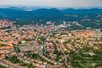 Blocksbergstraße Kronenstraße von Osten in Pirmasens im Bundesland Rheinland-Pfalz, Deutschland