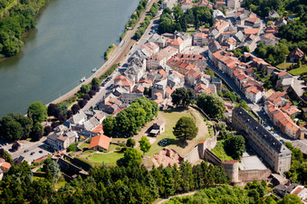 Luftbild von Sierck-les-Bains im Bundesland Moselle, Frankreich