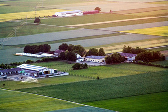 Rosen-, Gärtner und Eichenhof in Ottersheim bei Landau im Bundesland Rheinland-Pfalz, Deutschland
