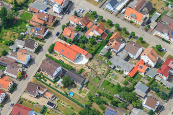 Waldstr in Kandel im Bundesland Rheinland-Pfalz, Deutschland aus der Drohnenperspektive