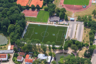 Kunstrasenfussballplatz in Kandel im Bundesland Rheinland-Pfalz, Deutschland