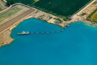 Luftbild von Baggersee in Leimersheim im Bundesland Rheinland-Pfalz, Deutschland