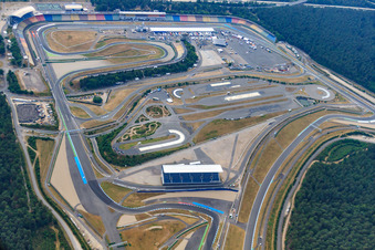 Hockenheimring. Motodrom im Bundesland Baden-Württemberg, Deutschland aus der Luft
