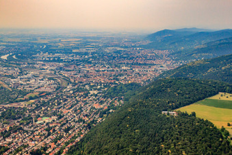 Stadtübersicht aus Südosten im Ortsteil Südstadt in Heidelberg im Bundesland Baden-Württemberg, Deutschland