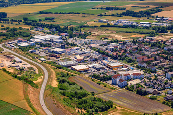 Industriegebiet Siemensstraße mit SIEPE in Eisenberg im Bundesland Rheinland-Pfalz, Deutschland
