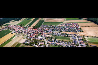 Panorama der Dorfansicht im Ortsteil Hayna in Herxheim bei Landau im Bundesland Rheinland-Pfalz, Deutschland